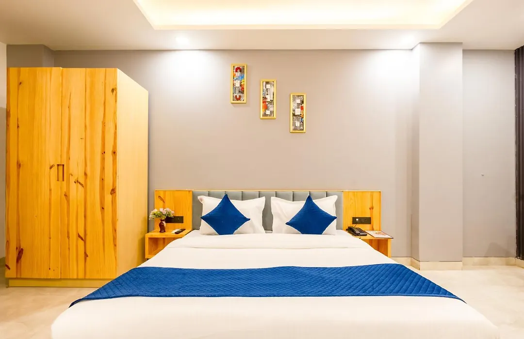 Hotel Clarks-Ton Residency Near Delhi Airport-1